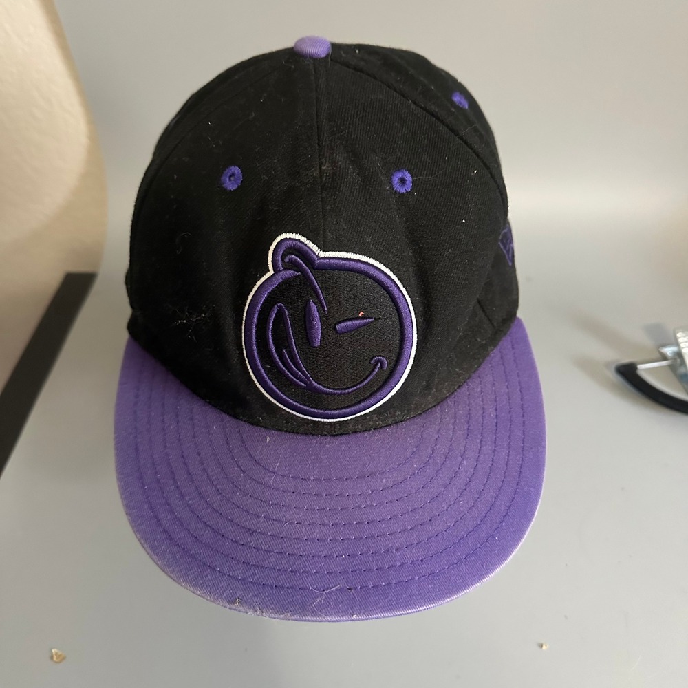New Era Yums Snapback Hat Black Purple Winking Smiley Face 9FIFTY Cap OSFM